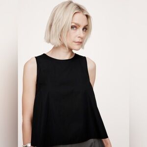 NWT Banana Republic Black Poplin Cropped Tank size Large.